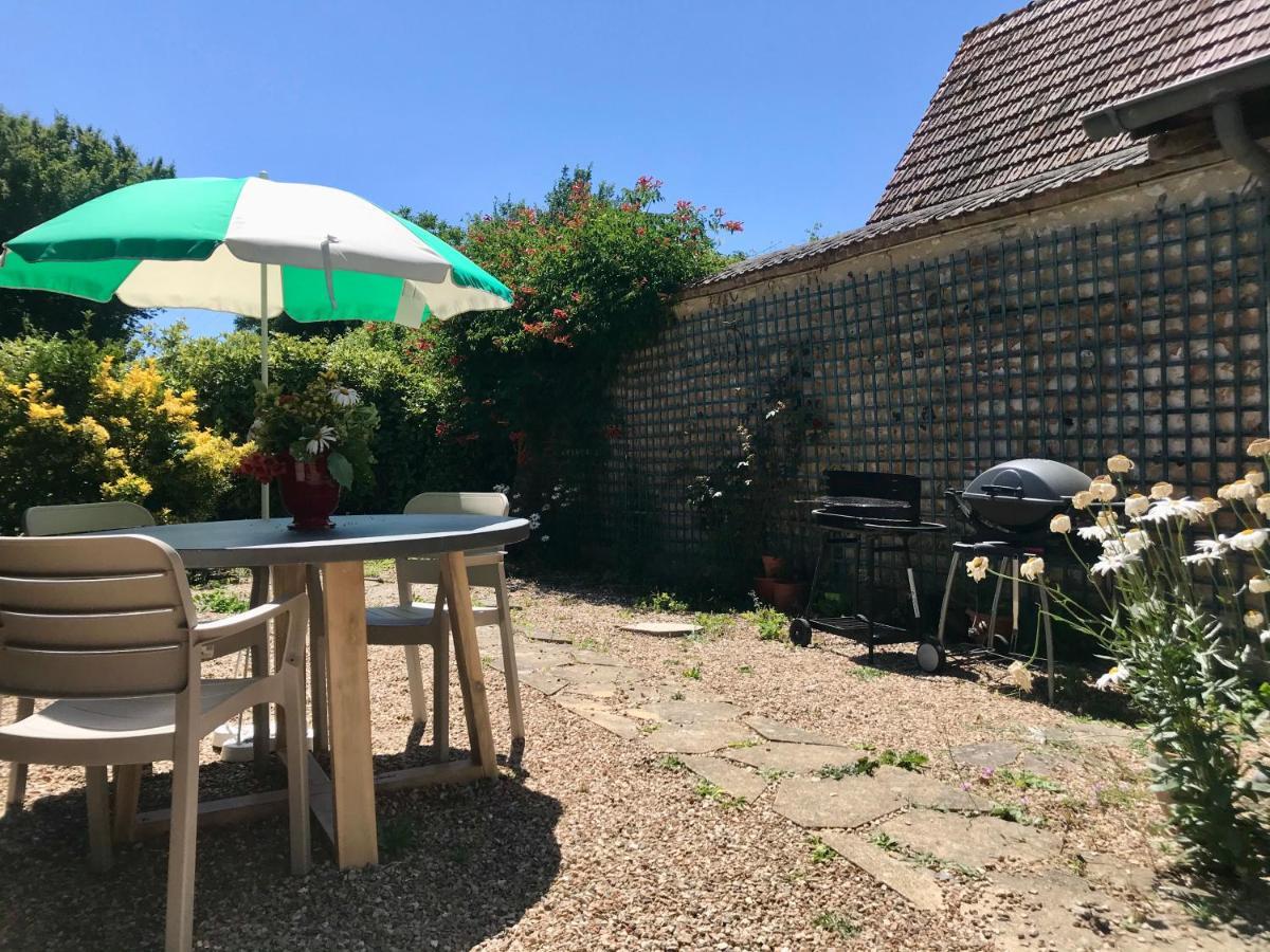Gite De Mauxe Acquigny Exteriör bild